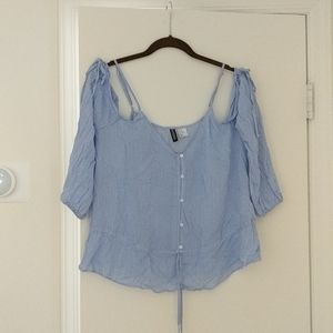 H&M SIZE 10 OPEN/OFF SHOULDER SUMMER TOP